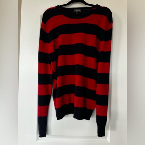 Men’s Express Crewneck Sweater Large Striped Red and Black - Picture 5 of 5